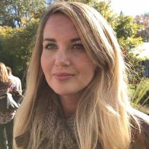 Meet your Posher, Elaine